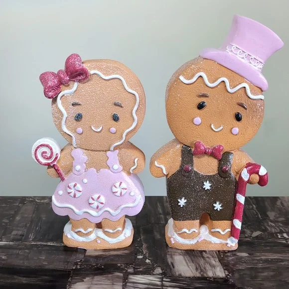 ❌SOLD❌Cupcakes & Cashmere Gingerbread Couple Figurines Christmas Decor, Shimmery - Picture 3 of 11